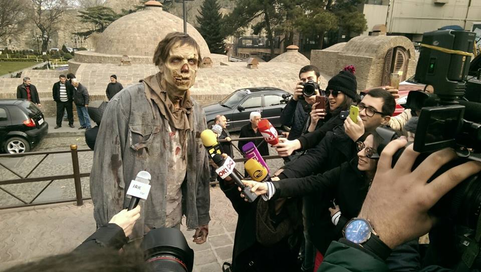 Zombie from The Walking Dead seen in Tbilisi geotv.ge